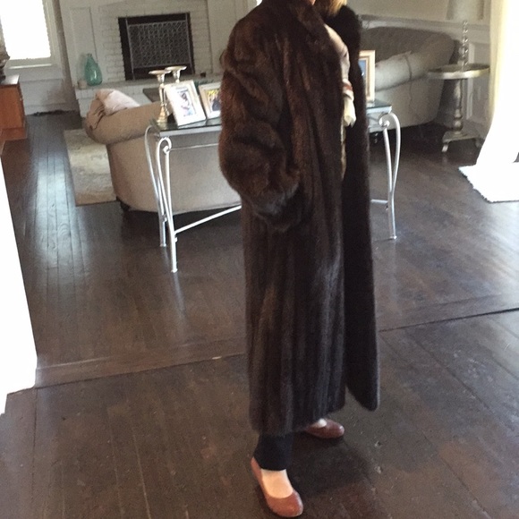 Mink coat - Picture 3 of 3